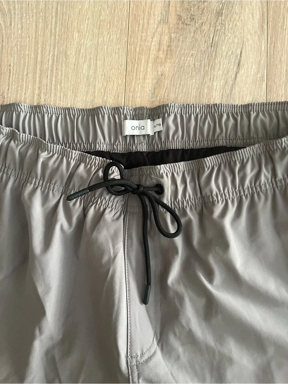 Onia Men's Light Gray Swim Trunks with Black Drawstring Linen Blend - Size XL